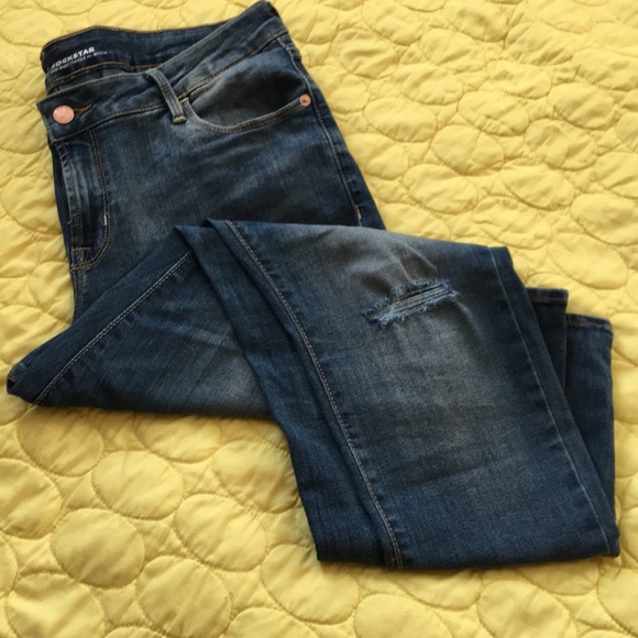 Oldnavy Mid-Rise Rockstar size 14 (distressed) - Picture 2 of 3